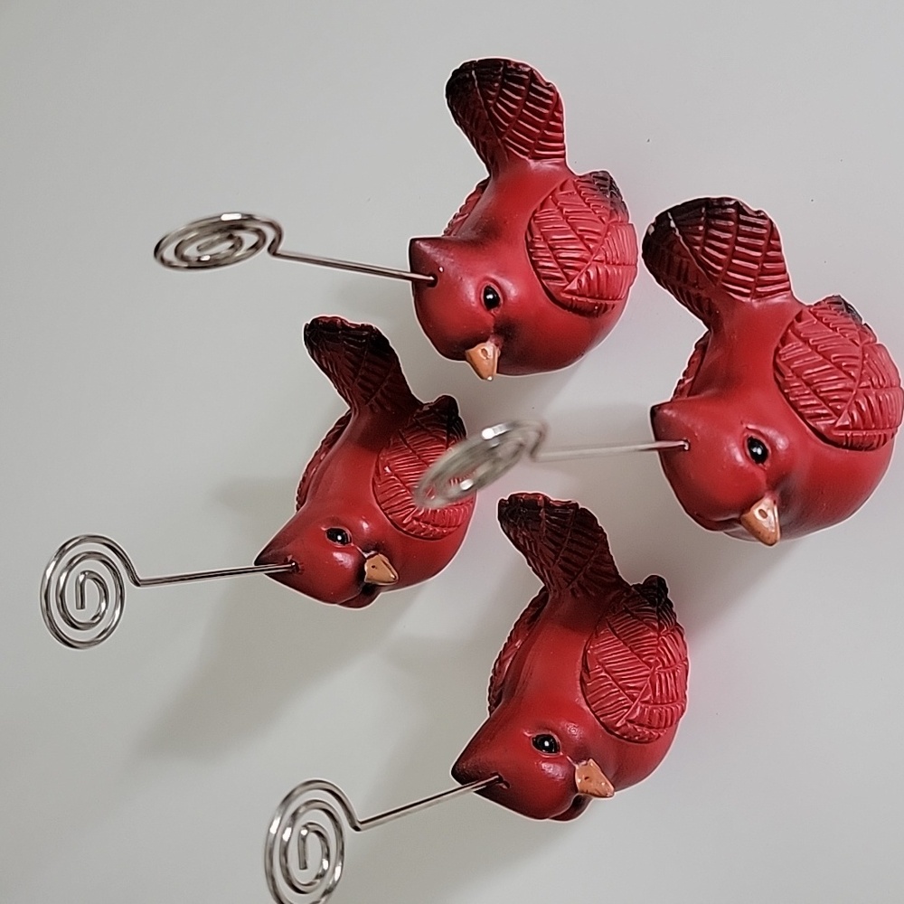 New 4 Cardnal Resin Bird Holiday Card Holder Set